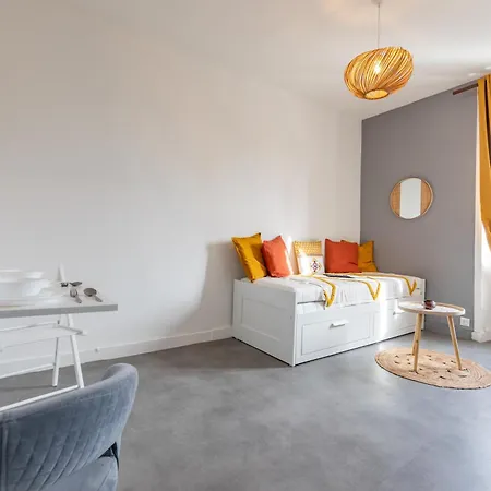 Apartament Superbe Nantes-centre Gare Nantes